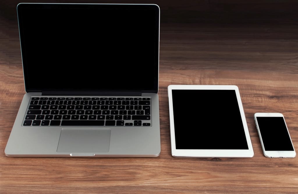 Mobile vs Desktop Casino Play
